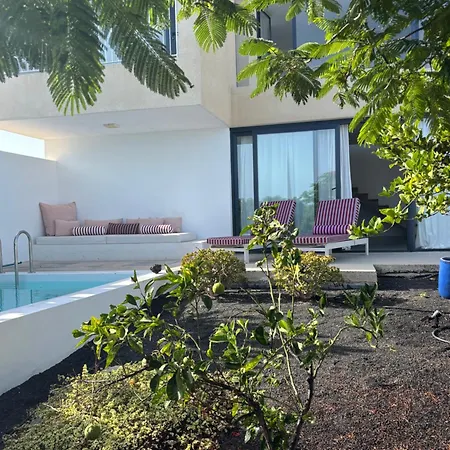 Casa En El Mar Con Infinity Pool Пунта-де-Мухерес
